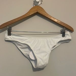 Cross1949 White Ruched Back Bikini Bottom Sz L NWT